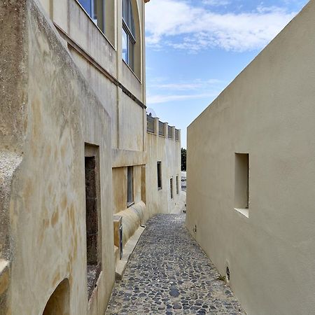 White & Co. La Torre Suites Pýrgos Eksteriør billede