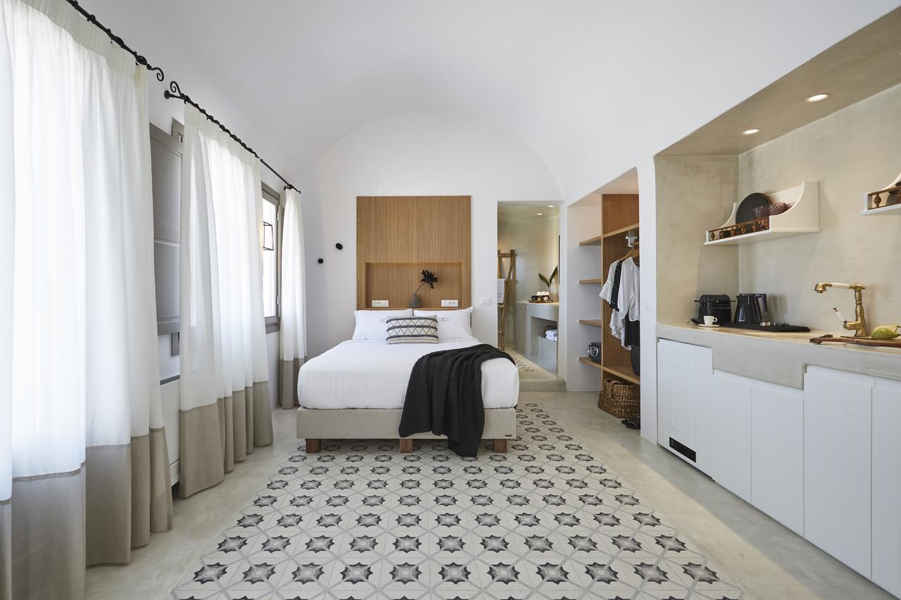 White & Co. La Torre Suites Pýrgos Eksteriør billede