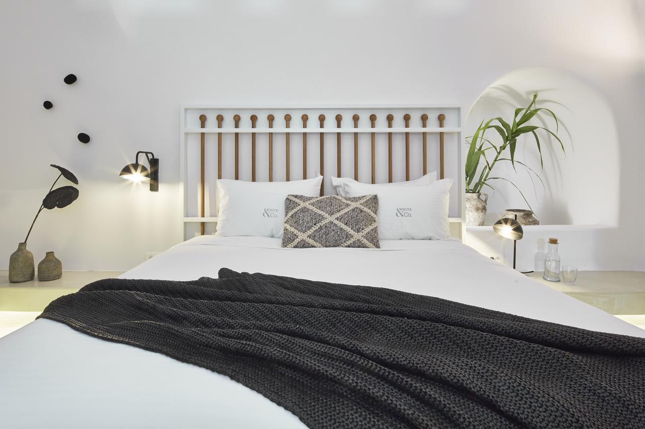 White & Co. La Torre Suites Pýrgos Eksteriør billede