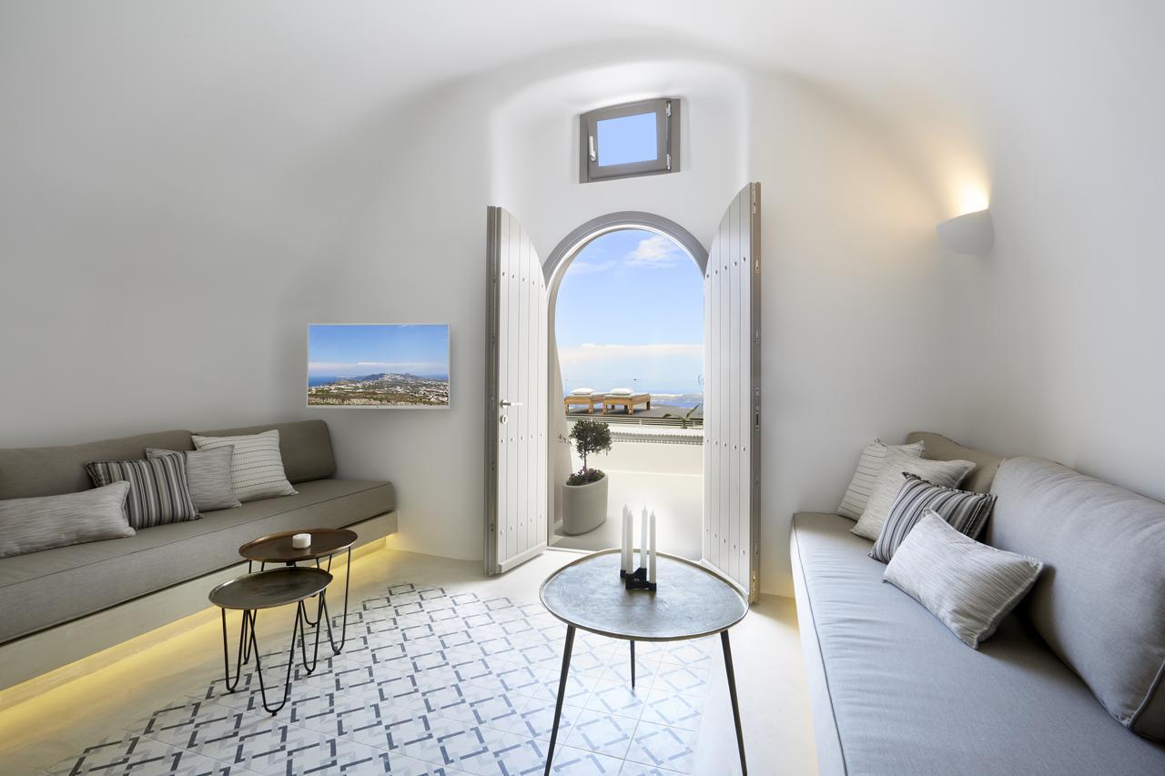 White & Co. La Torre Suites Pýrgos Eksteriør billede