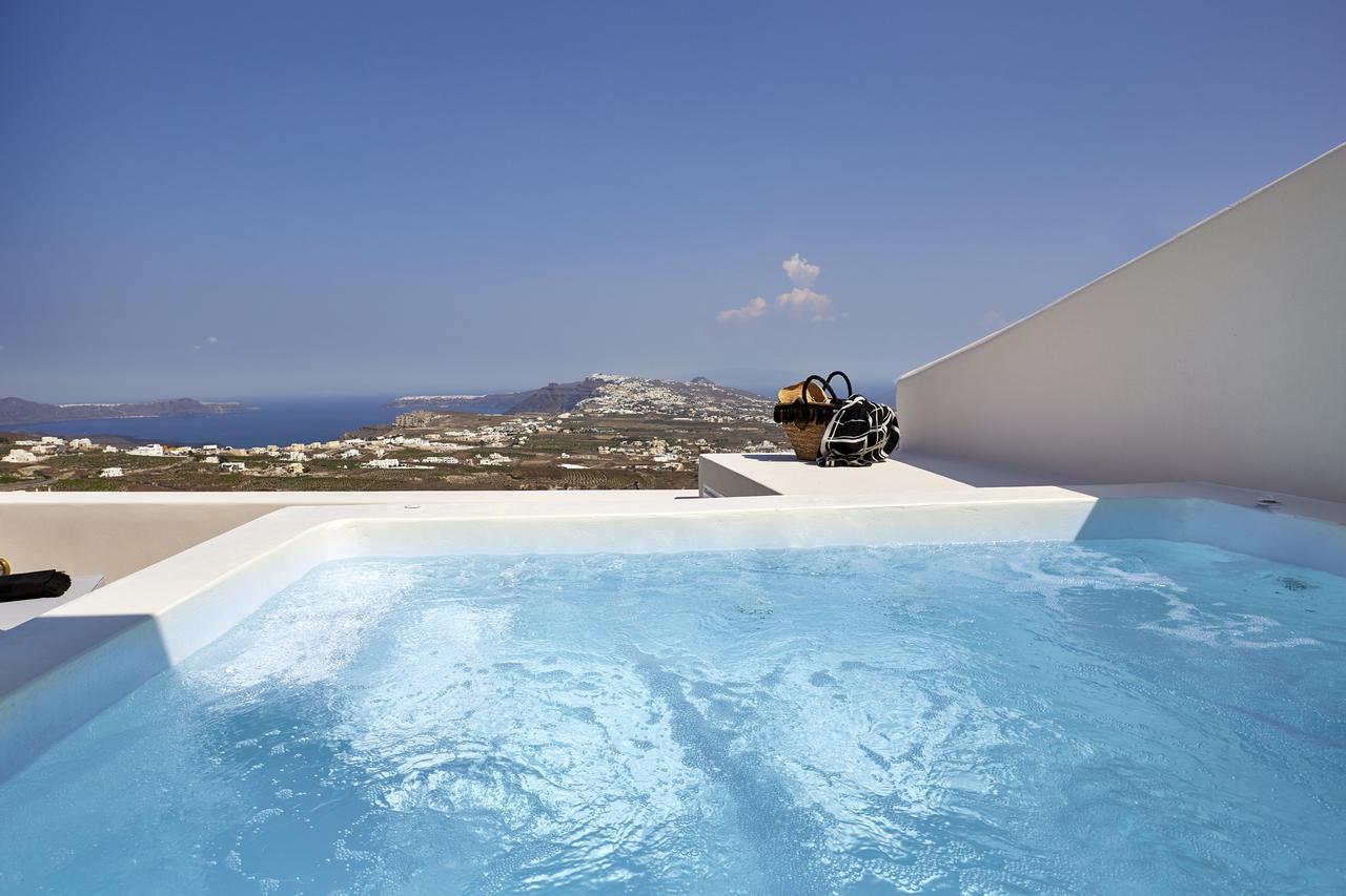 White & Co. La Torre Suites Pýrgos Eksteriør billede
